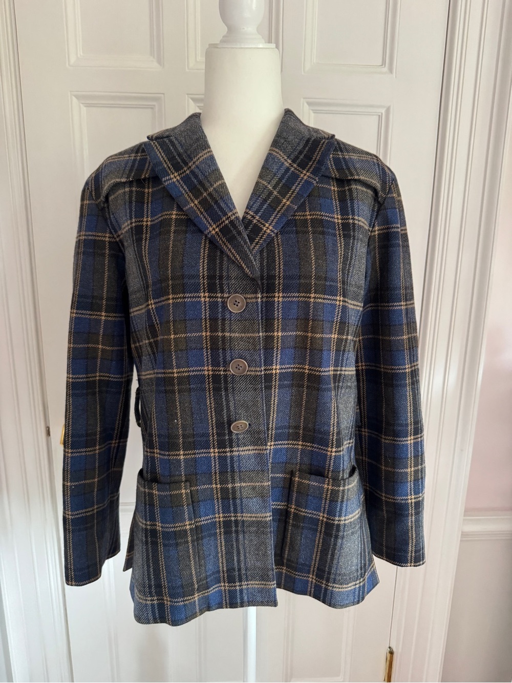 Guy Laroche Blue and Black Plaid Jacket